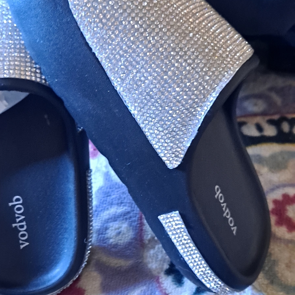 Rinstone flip flops
